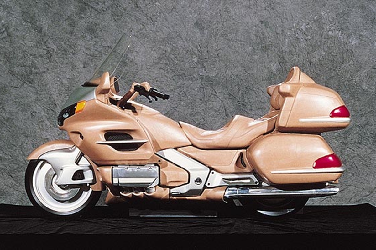 Prototipo de Honda en arcilla
