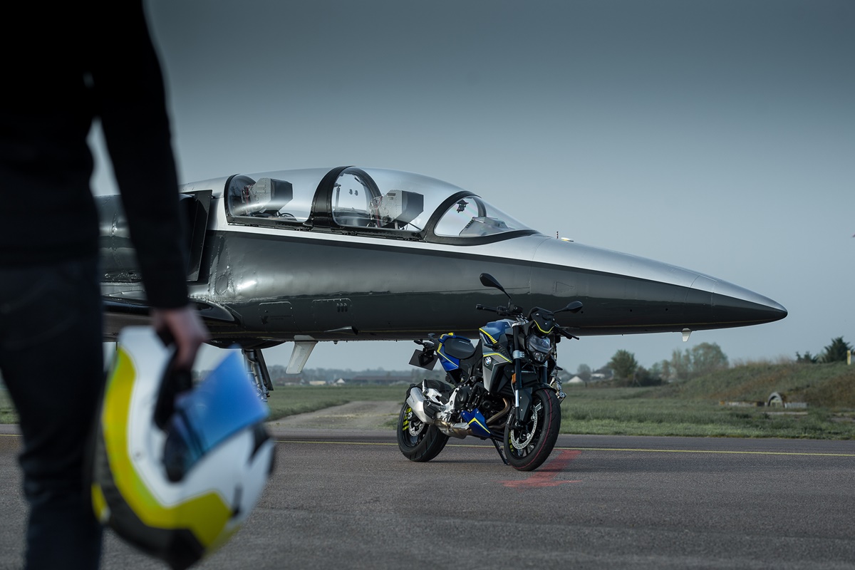 BMW F 900 R Force
