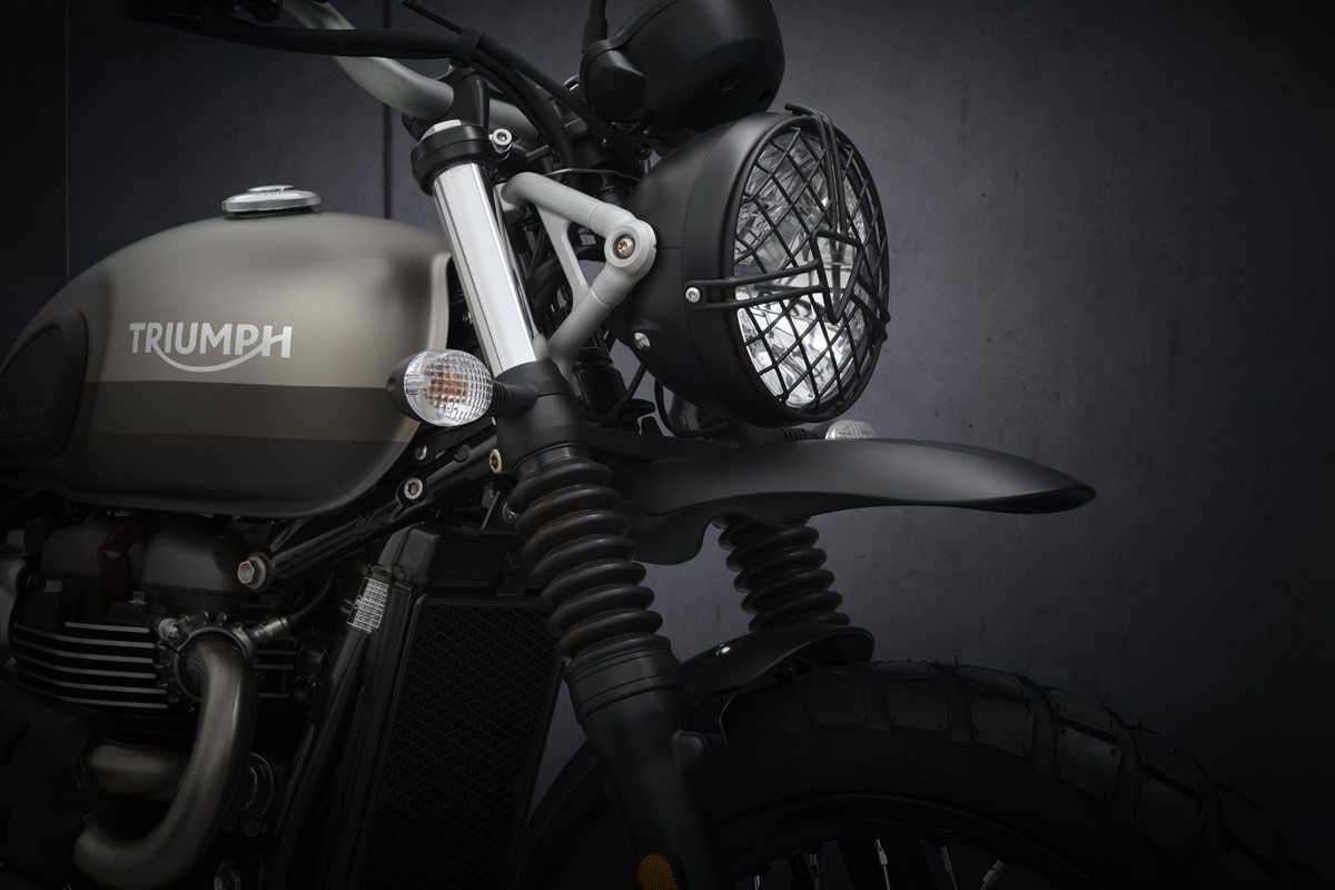 Triumph Street Scrambler Sandstorm 2021