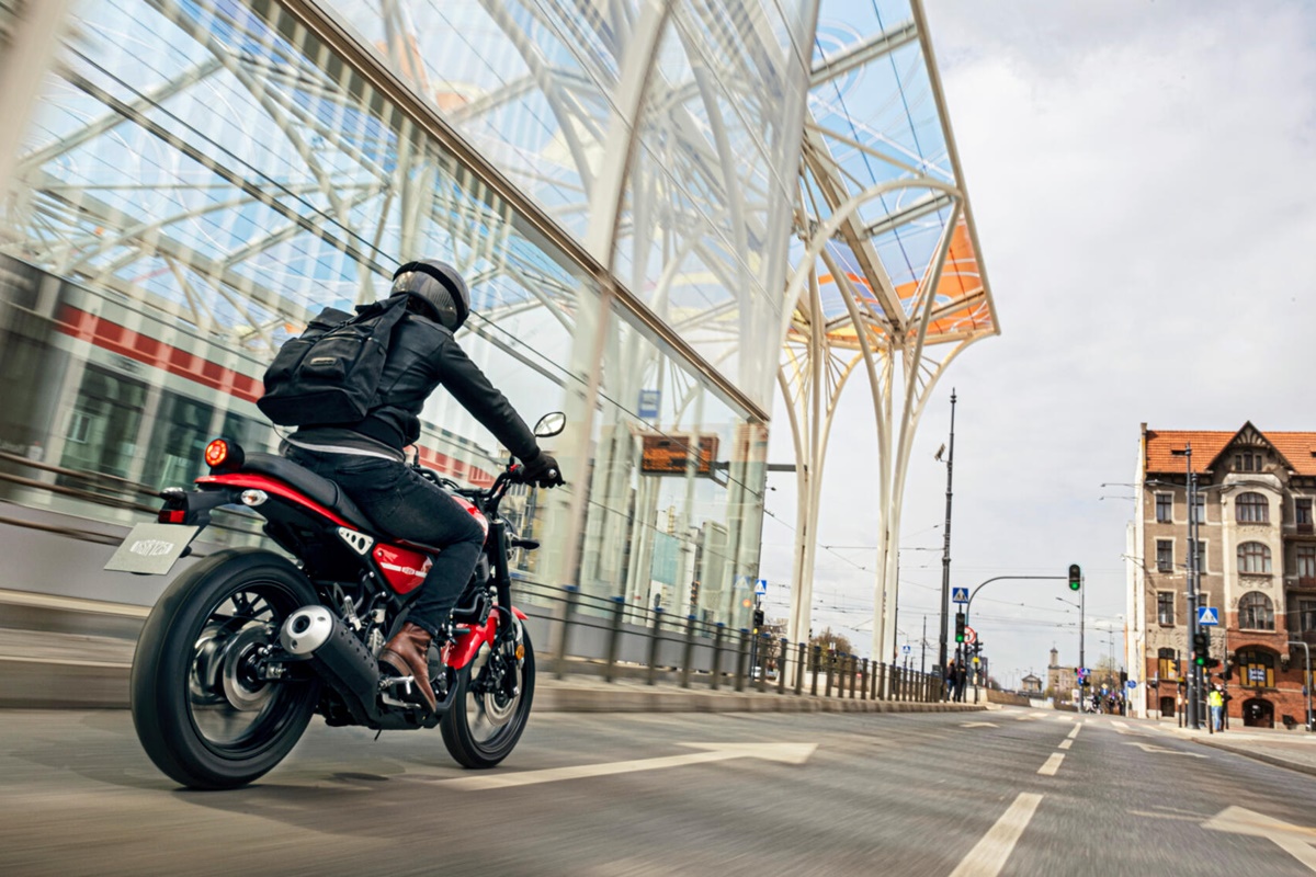 Yamaha XSR125 2021