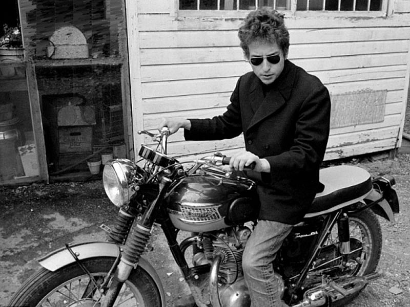 Bob Dylan y su Triumph Tiger 100
