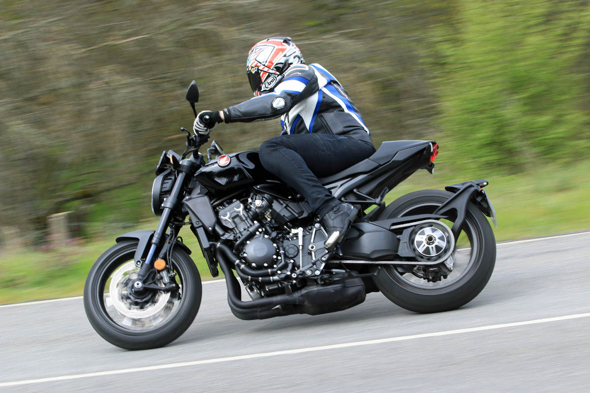 honda_cb1000r_black_2021_05