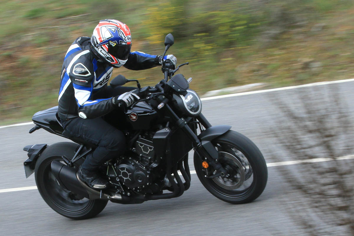 honda_cb1000r_black_2021_06