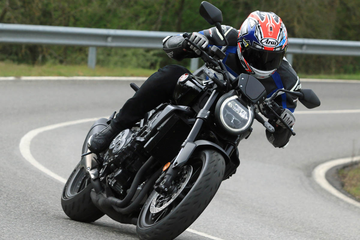 honda_cb1000r_black_2021_08