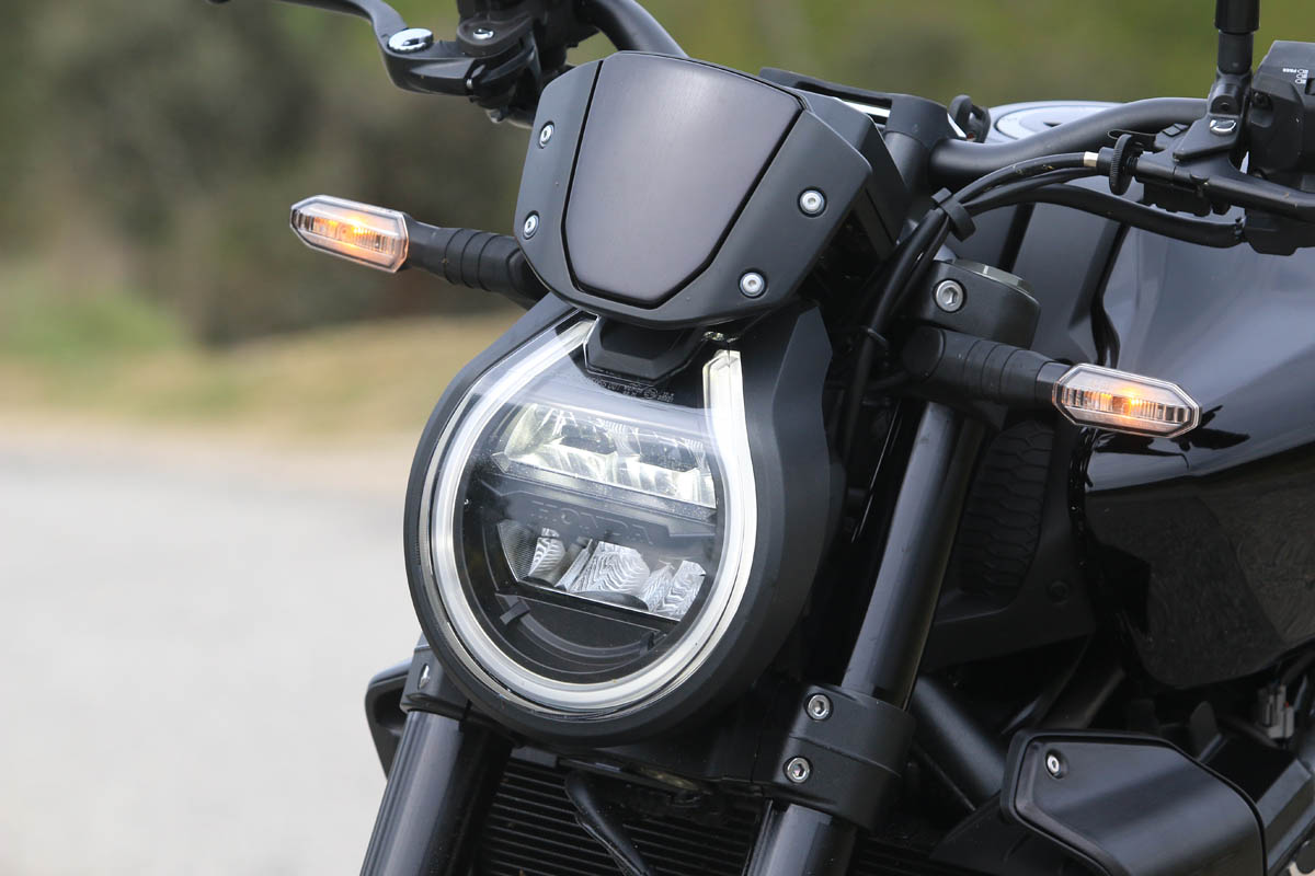 honda_cb1000r_black_2021_13