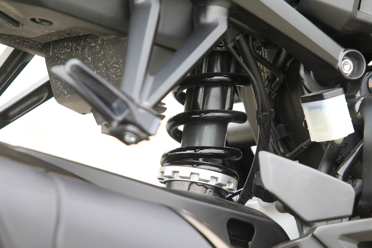 honda_cb1000r_black_2021_20