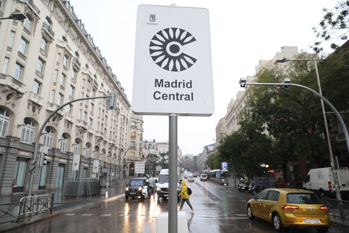 Madrid prohibirá la entrada a la ciudad a todo vehículo sin distintivo