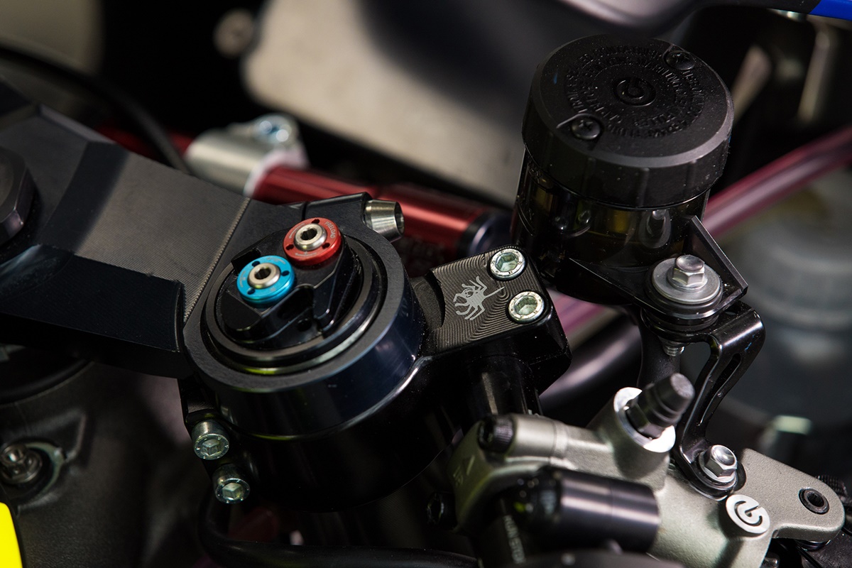 Dynavolt Triumph Street Triple 765 RS 2021