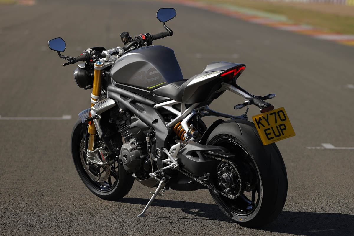 triumph_speed_triple_1200_rs_2021_22