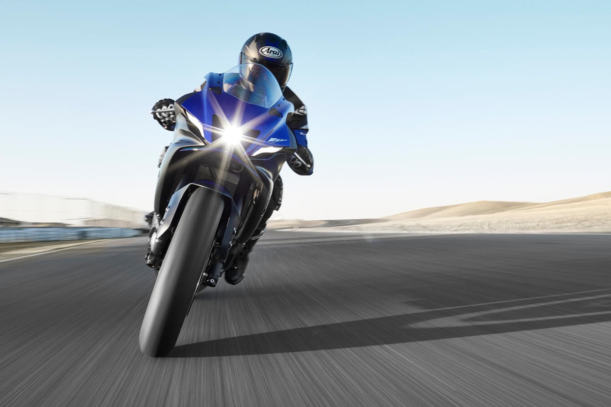 Yamaha R7 2021