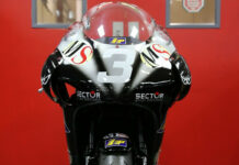 Parte frontal de la Aprilia RS250 Cup
