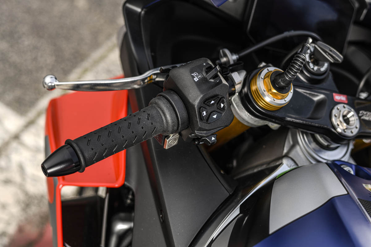 aprilia_rsv4_factory_2021_15