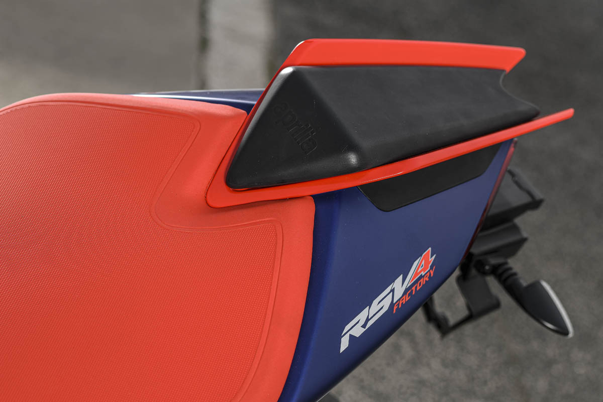 aprilia_rsv4_factory_2021_20