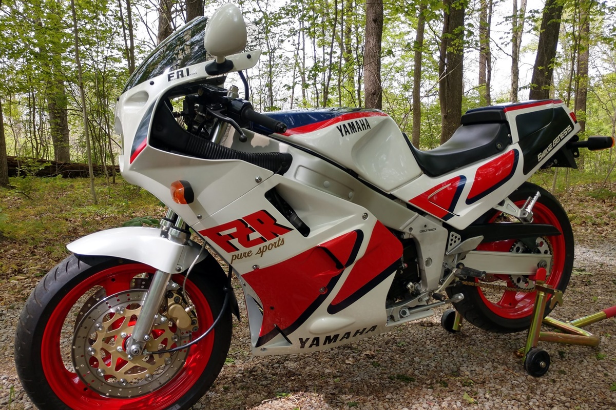 Yamaha FZR750RT de 1987