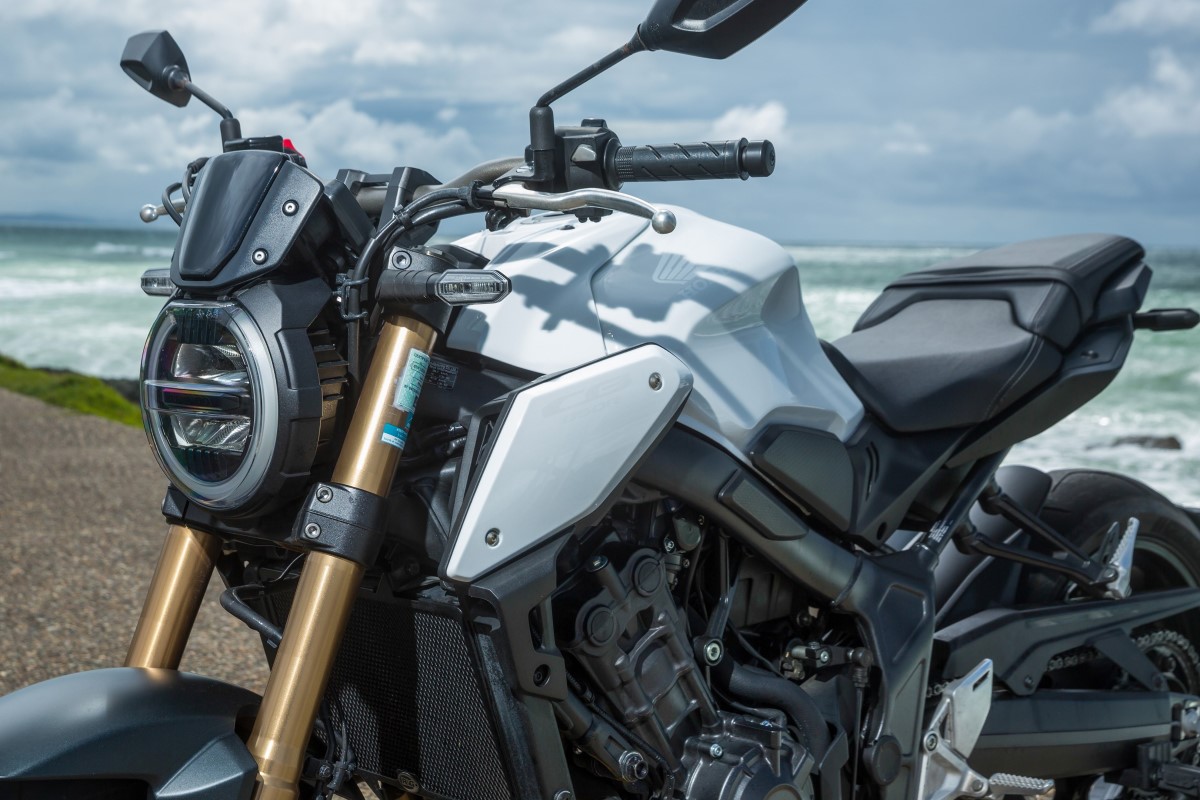CB650R White Edition