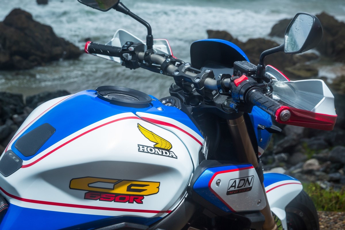 CB650R Flat Tracker
