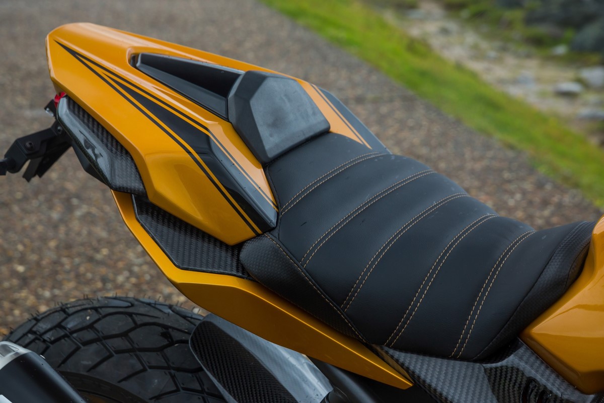 CB650R KarbOne Edition