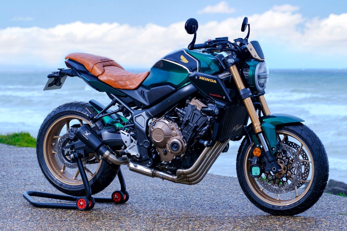 CB650R Four Flat Tracker