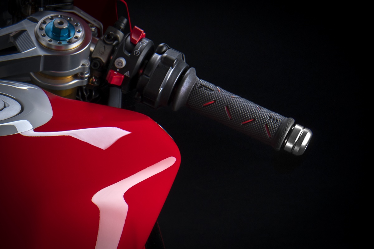 Ducati Panigale V2 Bayliss 1st Championship 20th Anniversary