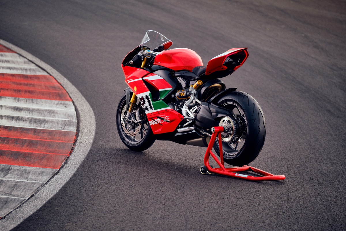 Ducati Panigale V2 Bayliss 1st Championship 20th Anniversary