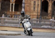 El trabajo físico encima de un scooter es menor