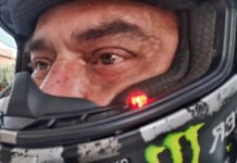 avisador_casco_moto_desabrochado_03