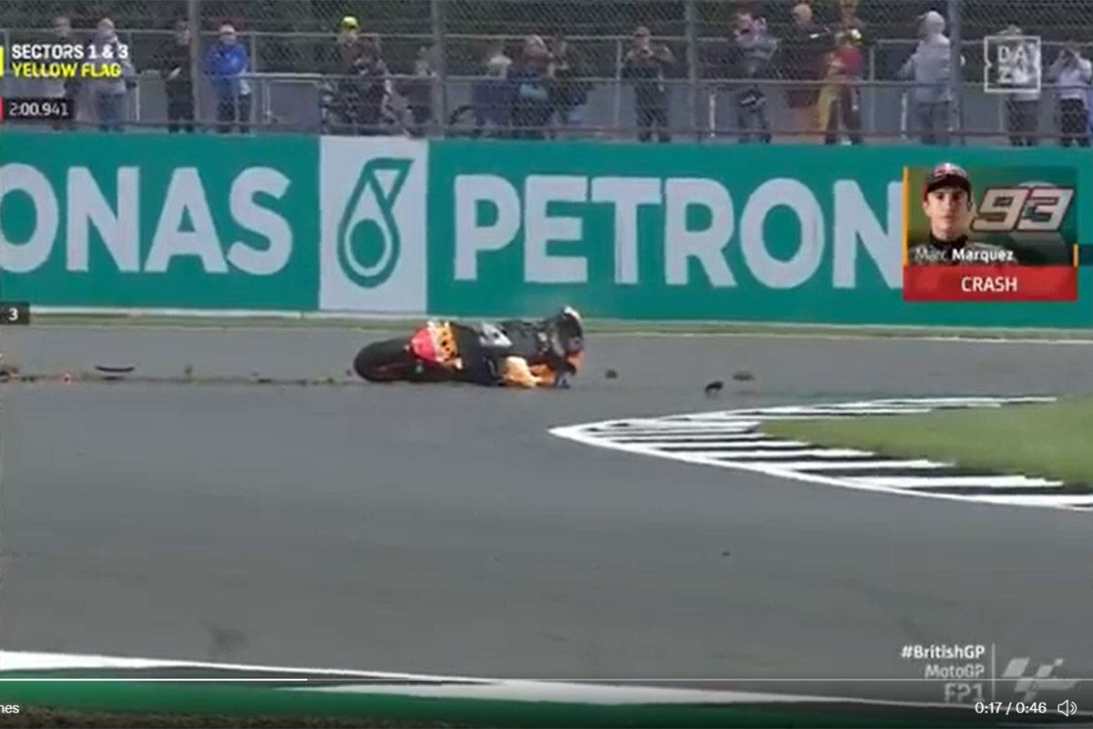 Espectacular accidente de Marc Márquez en Silverstone