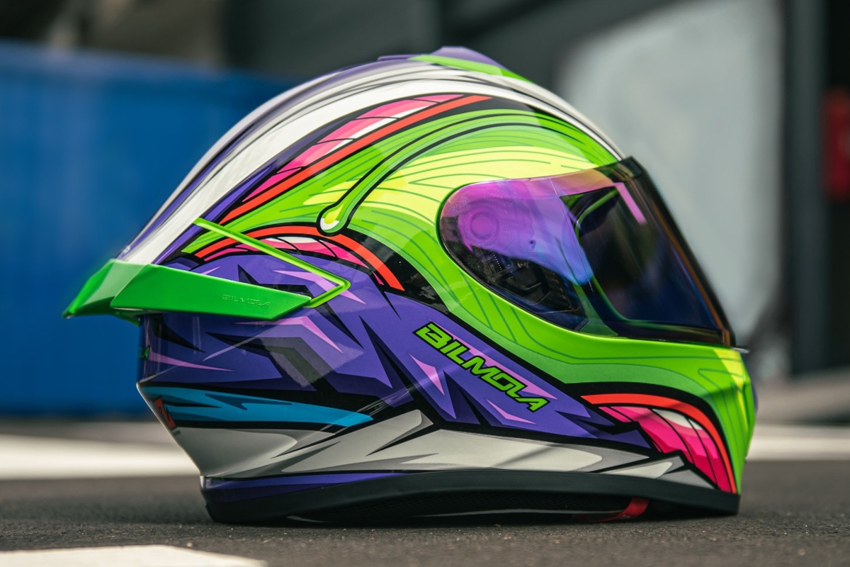 Así luce el casco de moto de Dragon Ball inspirado en Piccolo
