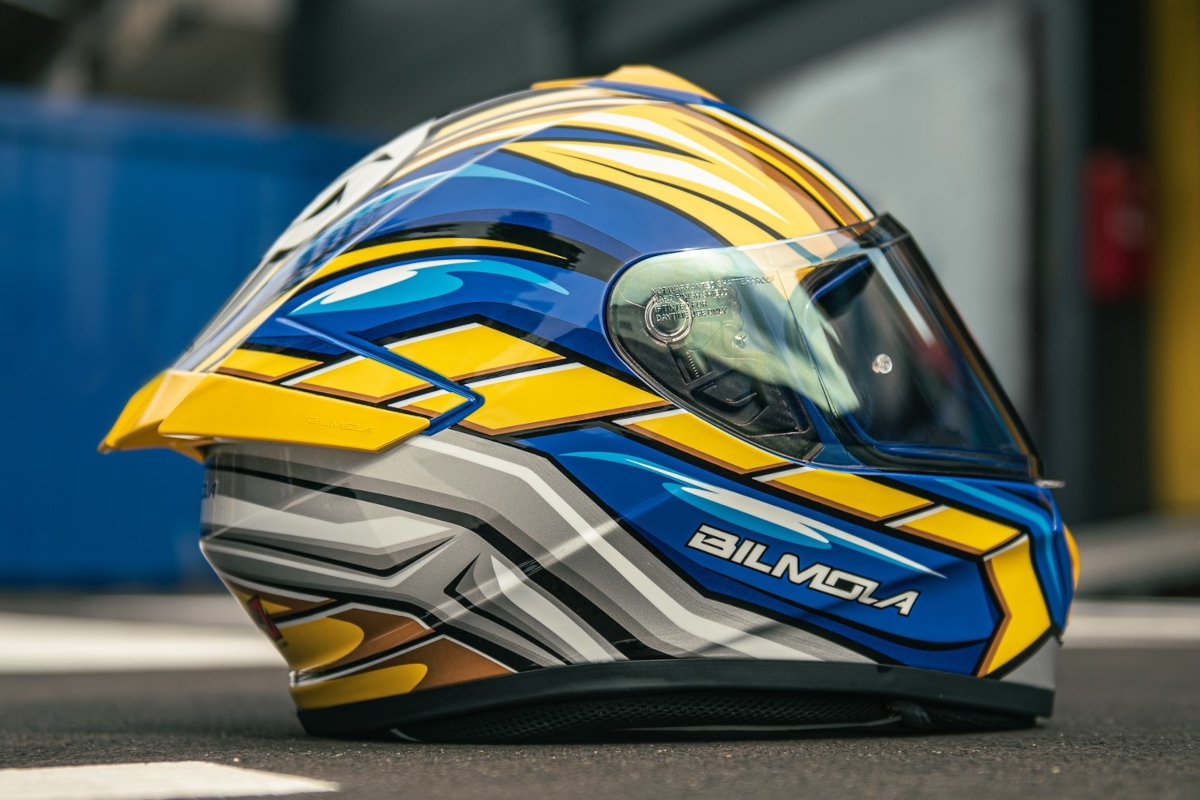 Así luce el casco de moto de Dragon Ball inspirado en Vegeta