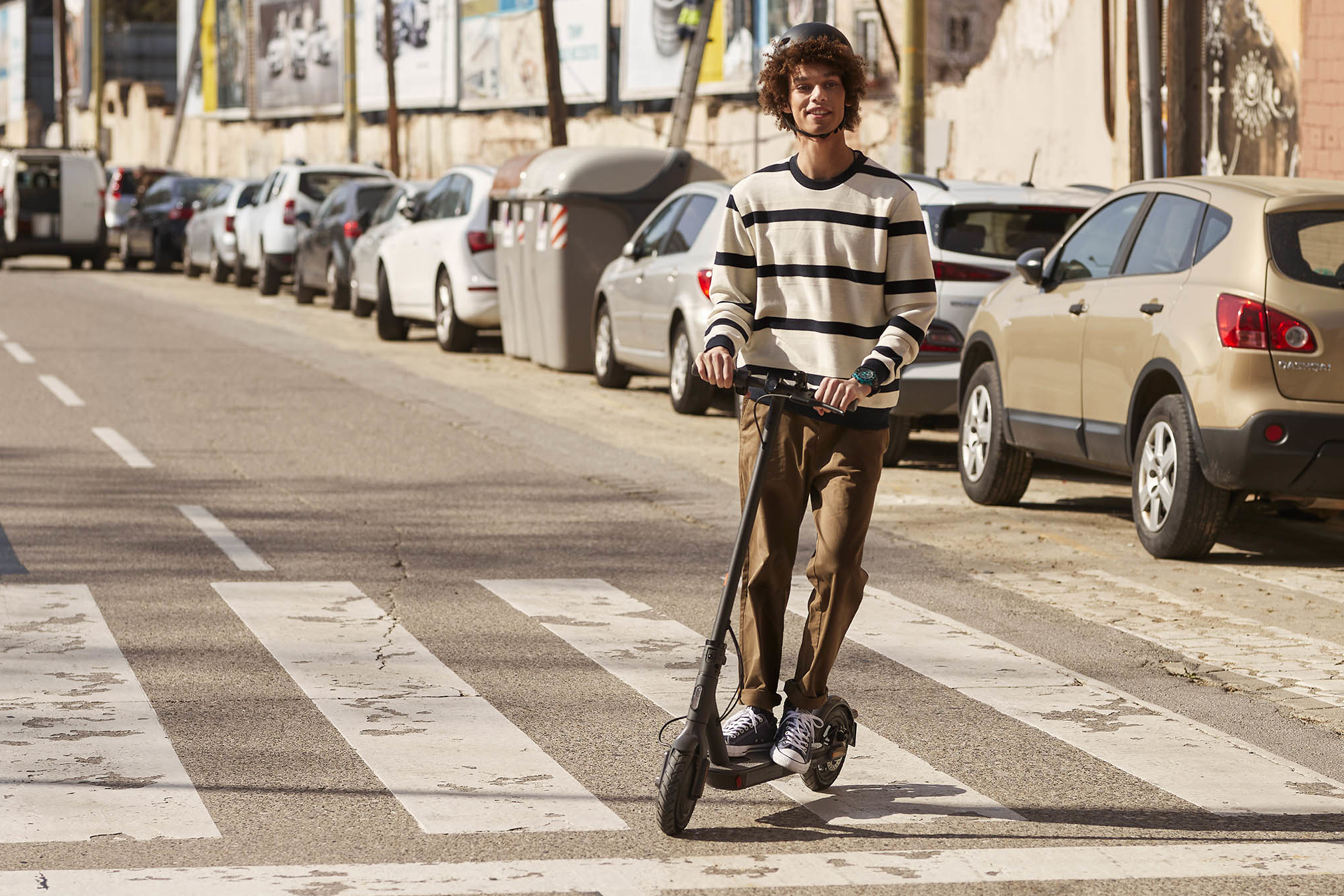El casco será obligatorio para usar el patinete eléctrico y la bicicleta eléctrica