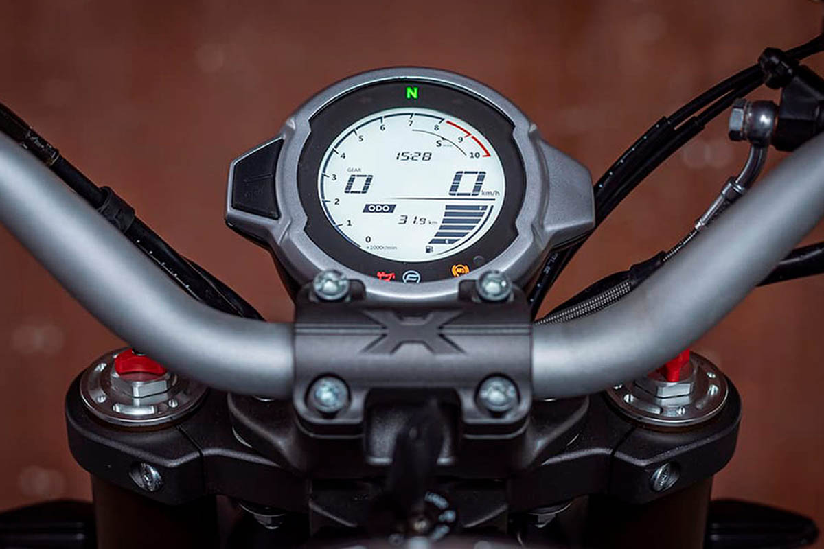 cfmoto_300clx_02