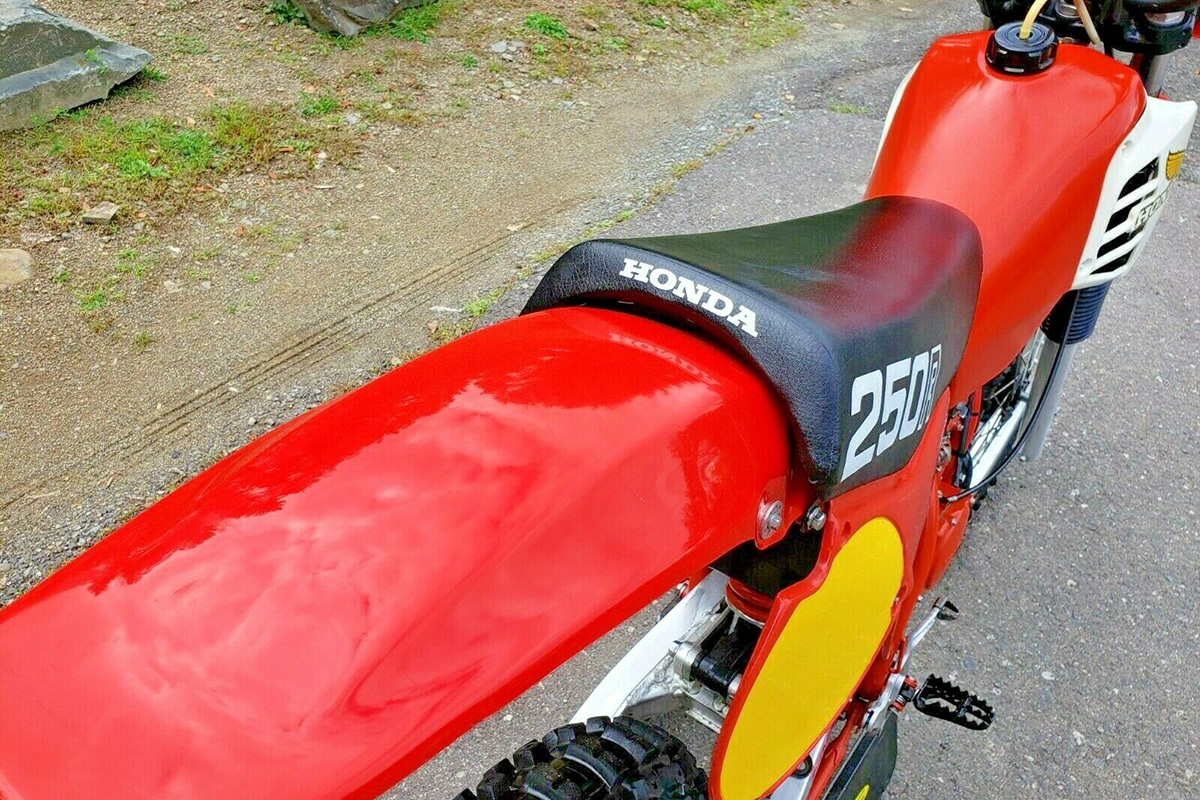 La moto ha sido restaurada y revisada