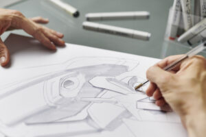 El primer paso para diseñar un accesorio Ducati Performance pasa por lápiz y papel