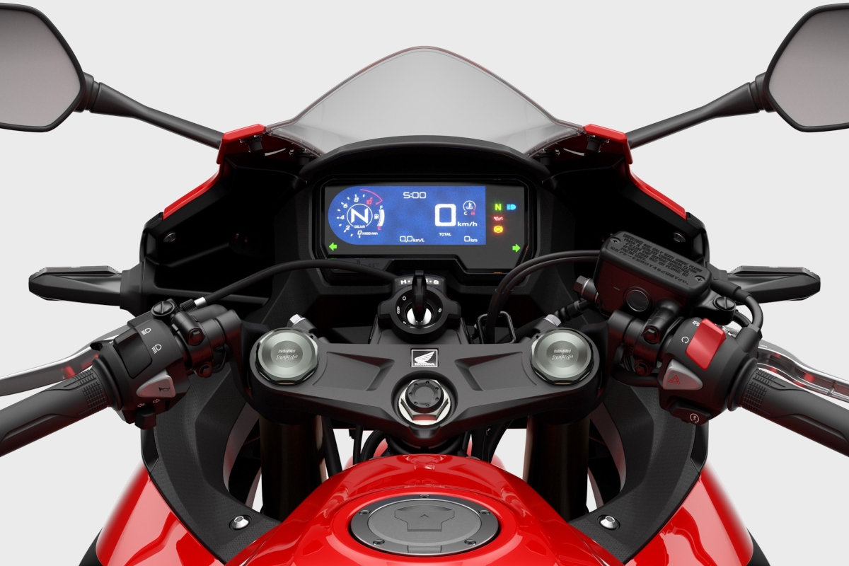 El display de la Honda CBR500R es completamente digital