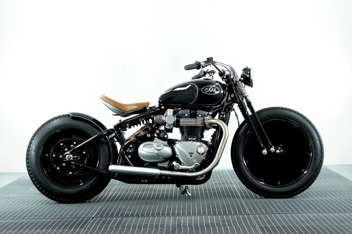 La Triumph Bobber 1200 Moon es una customización a mitad de camino entre vintage y modernidad