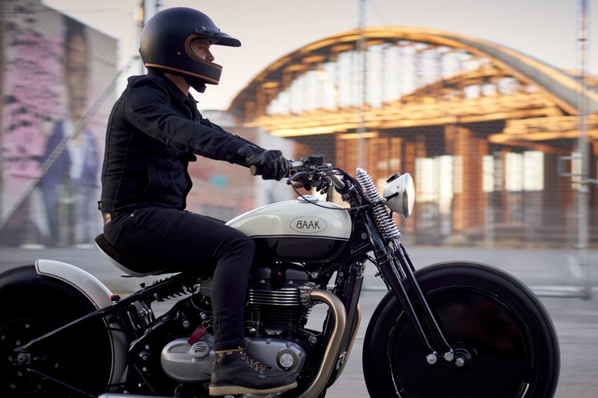 La Triumph Bobber 1200 Moon es una preparación muy especial