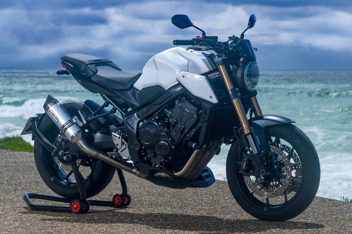 Honda CB650R White Edition