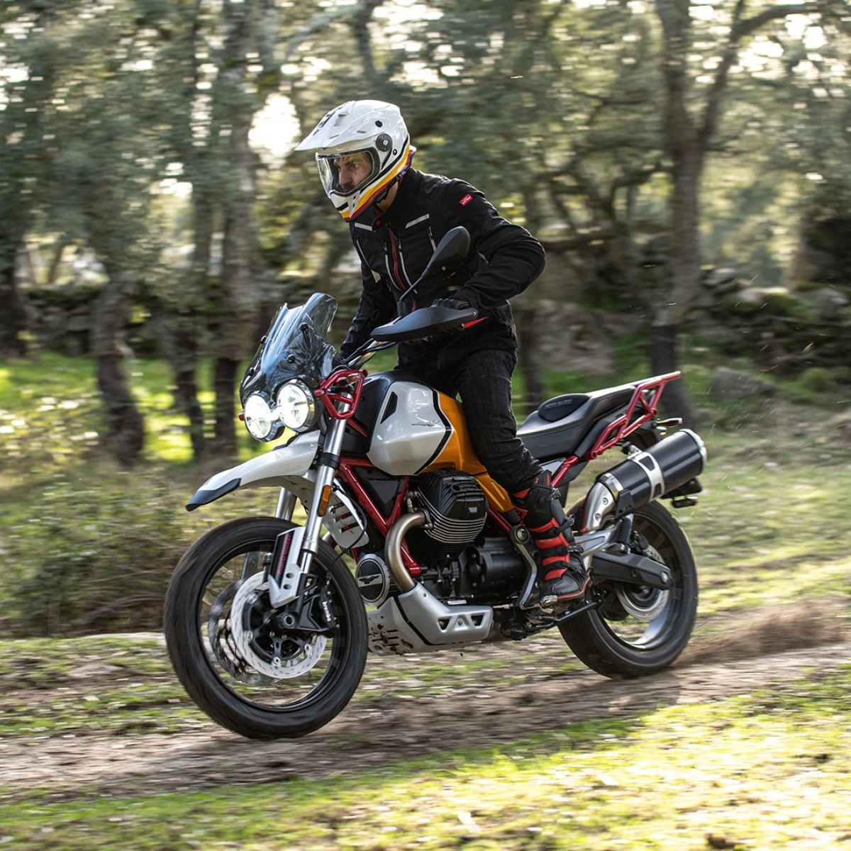 moto_guzzi_experience_off_road