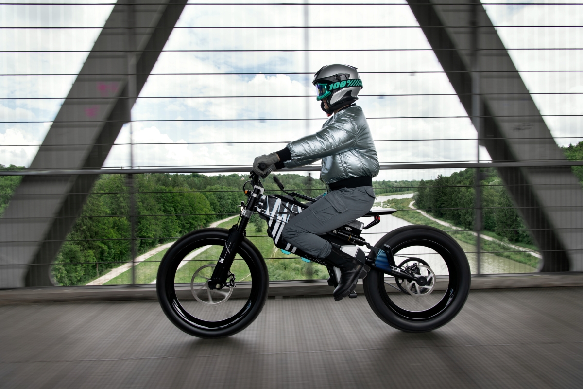 BMW Motorrad Vision AMBY Perfil 1