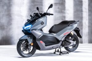 El Super Soco CT3, el nuevo scooter eléctrico que aspira a conquistar el mercado