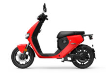 El nuevo Super Soco CUmini en color rojo