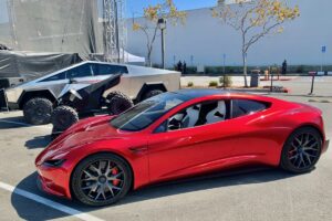 El Tesla Cyberquad entre el Cybertruck y el Roadster