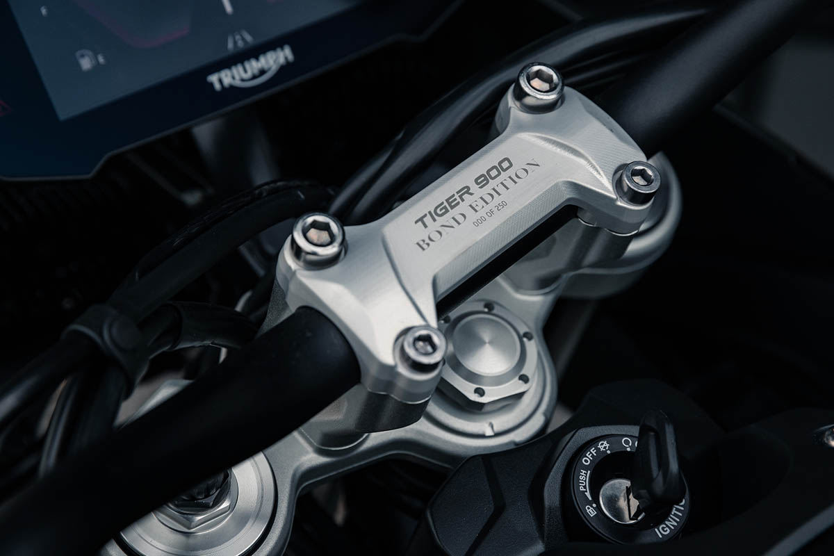 triumph_tiger_900_bond_edition_03