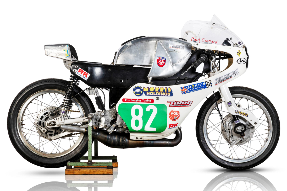 1960_ariel_247cc_arrow_racing_motorcycle