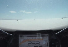 El piloto ciego más rápido del mundo logró llevar su moto a más de 266 km/h