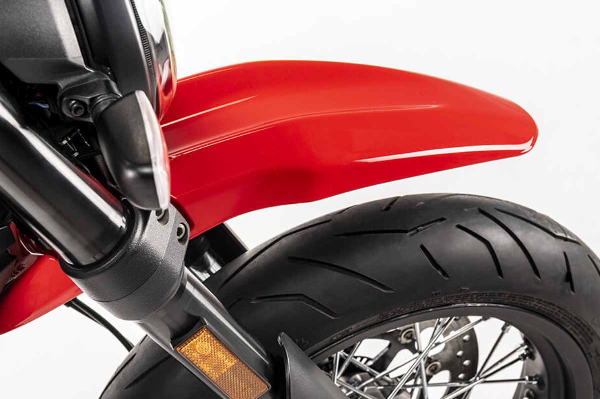 ducati_scrambler_urban_motard_detalle_guardabarros