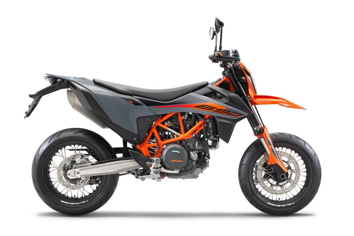 La KTM 690 SMC R 2021