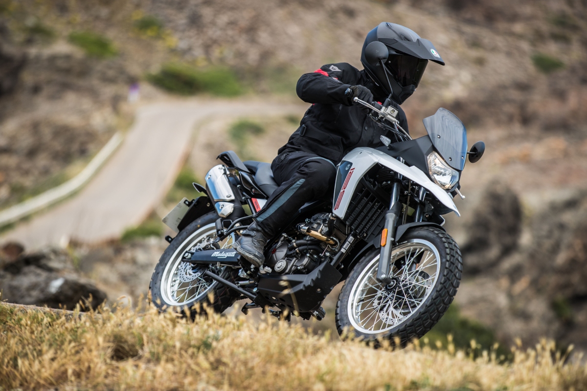 malaguti_dune125_en_ruta
