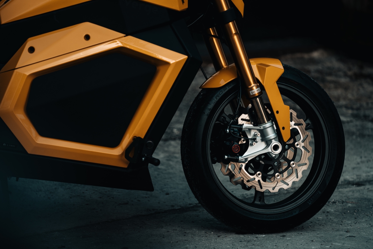 moto_electrica_revolucionaria_verge_ts_suspension_delantera