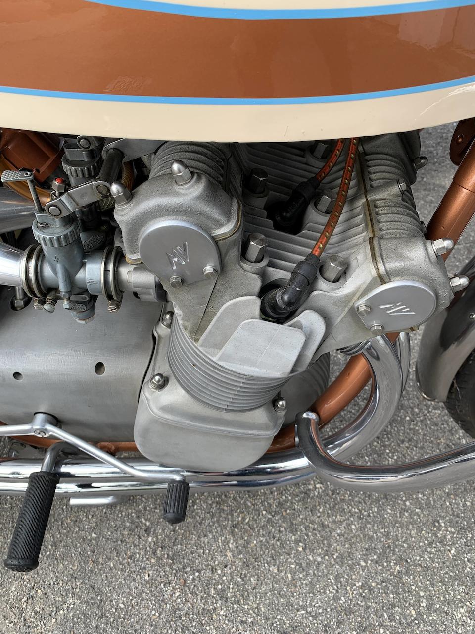El tetracilíndrico de la 750GT ofrecía 65 CV